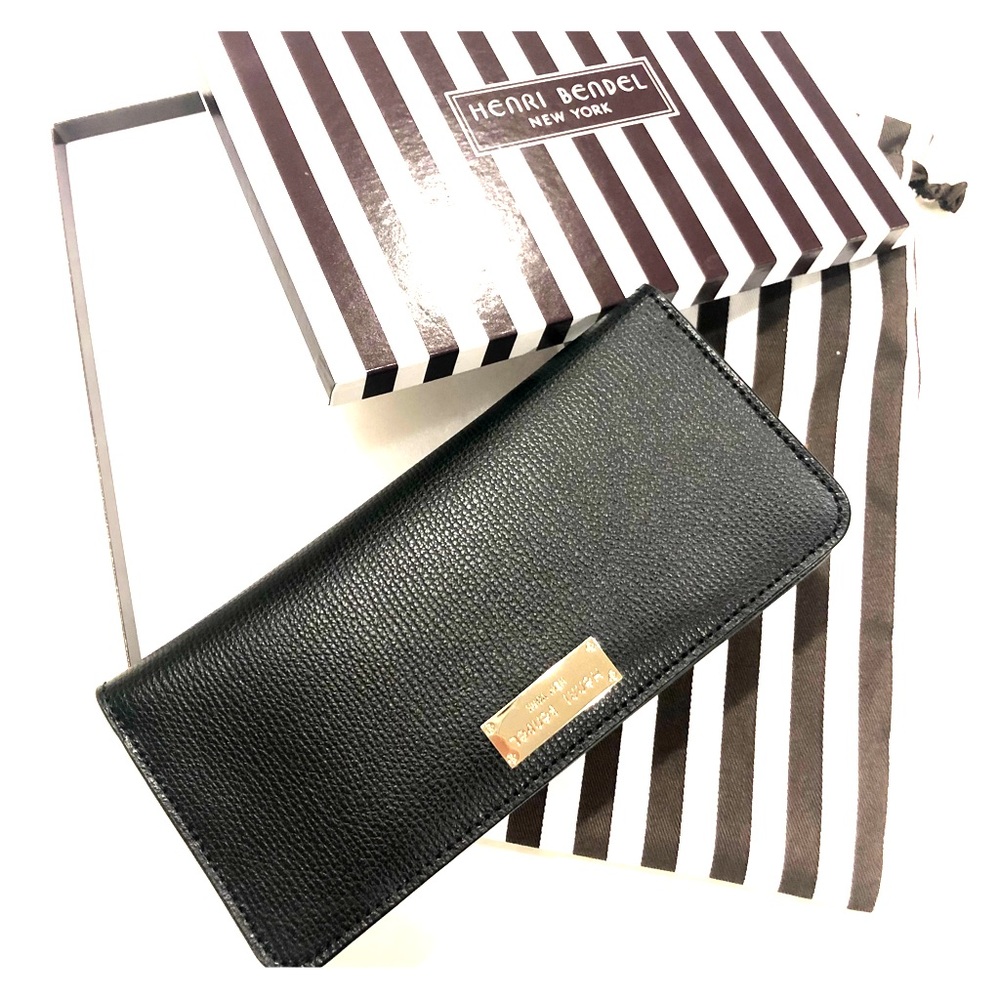 Henri Bendel W 57th Single Snap Wallet - Black